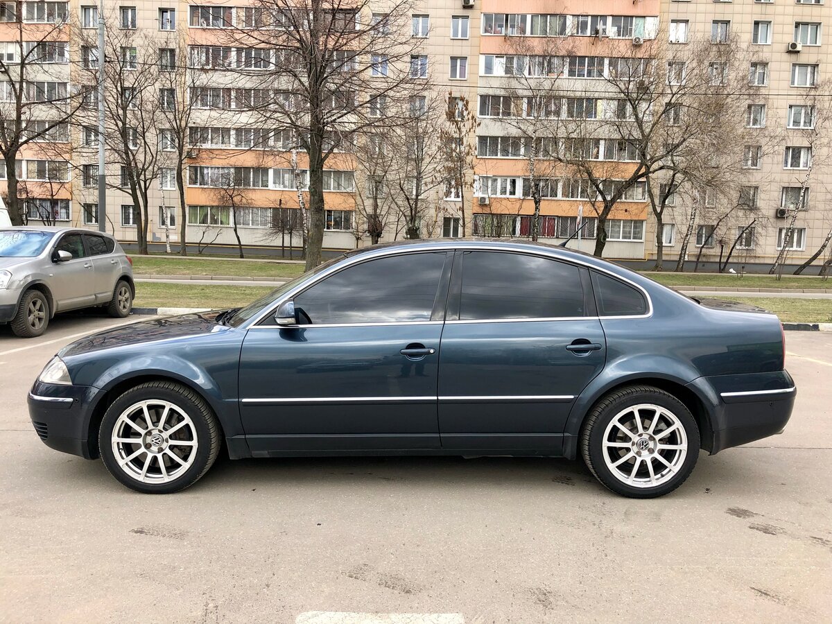 2004 Volkswagen Passat B5 Рестайлинг, синий - вид 4.