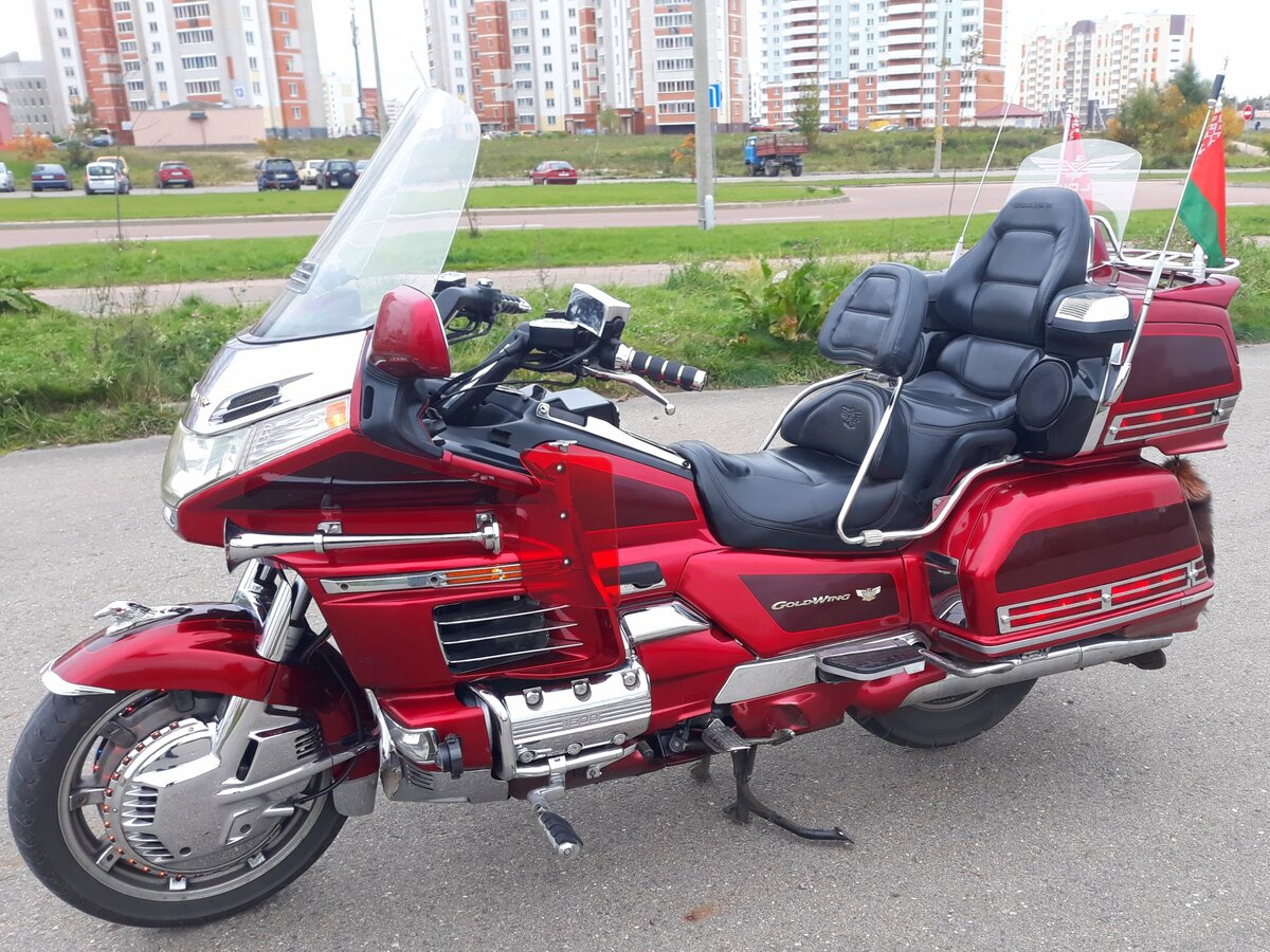 Хонда Gold Wing 1500
