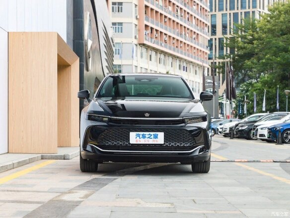 2023 Toyota Crown XVI (S230), серый - вид 1