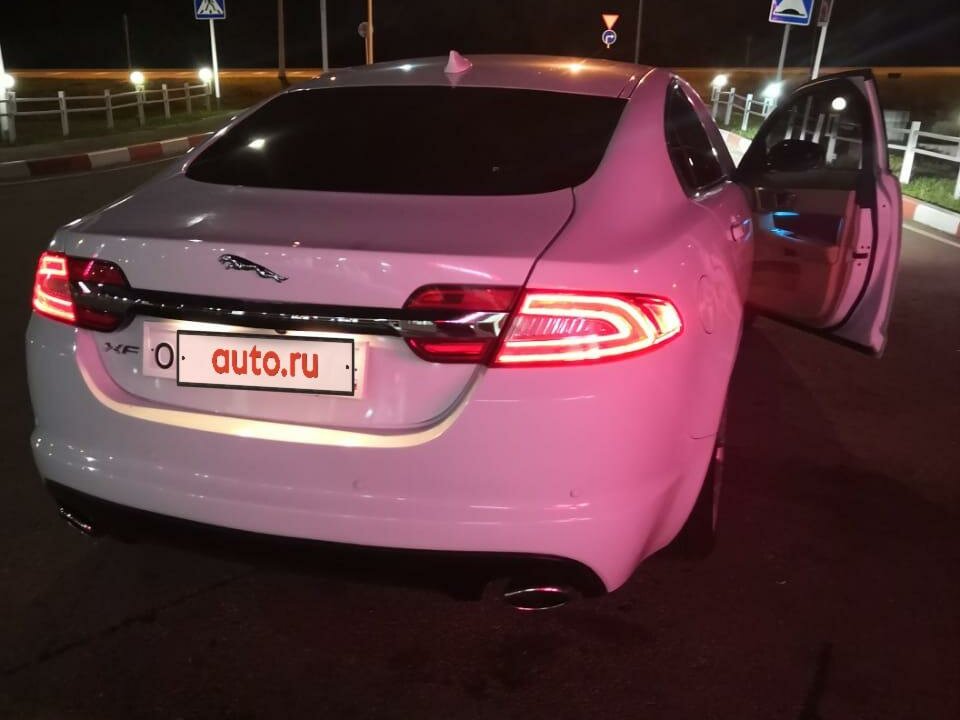 Ягуар белый авто