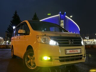 2012 Honda Stepwgn IV Рестайлинг, бежевый, 1745000 рублей, вид 1