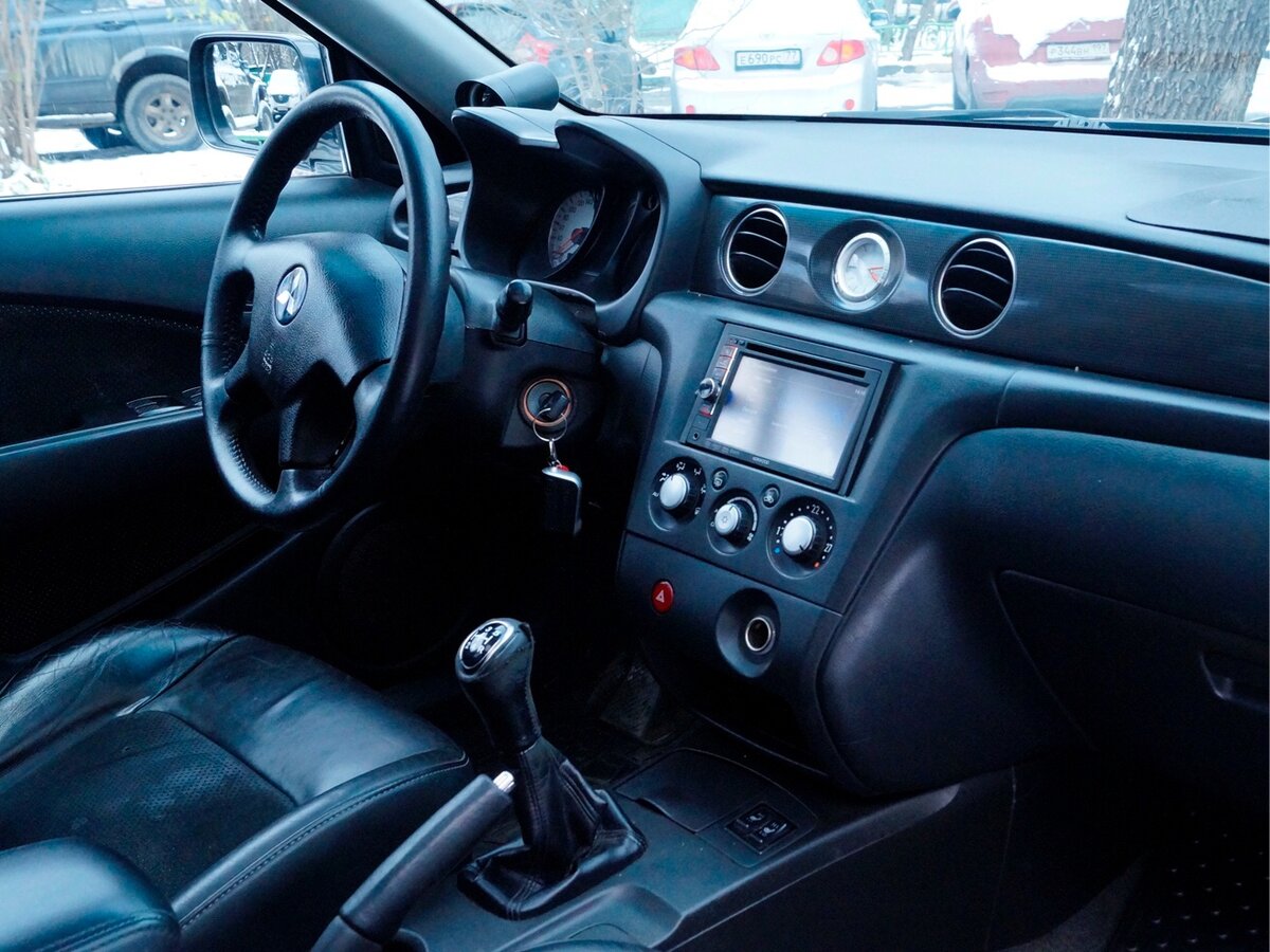 Аутлендер 1 тюнинг салона Купить б/у Mitsubishi Outlander I 2.0 MT (202 л.с.) 4WD бензин механика в Москве
