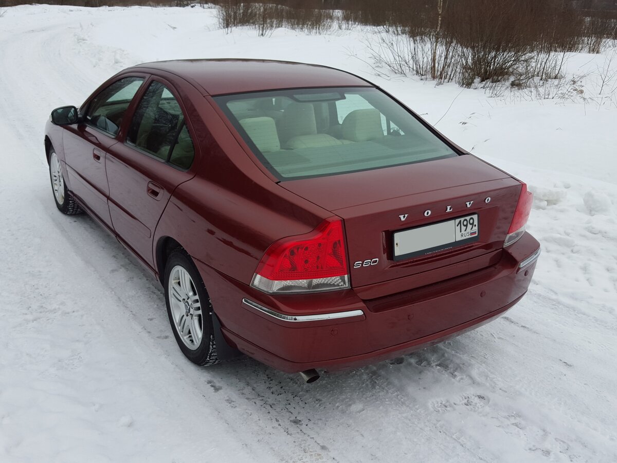 Купить б/у Volvo S60 I Рестайлинг 2.4 AT (140 л.с.) бензин автомат в ...