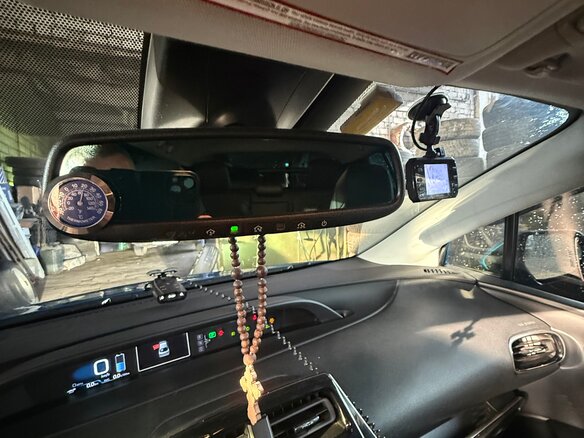 2019 Toyota Prius IV Рестайлинг (XW50), синий, 2600000 рублей - вид 12