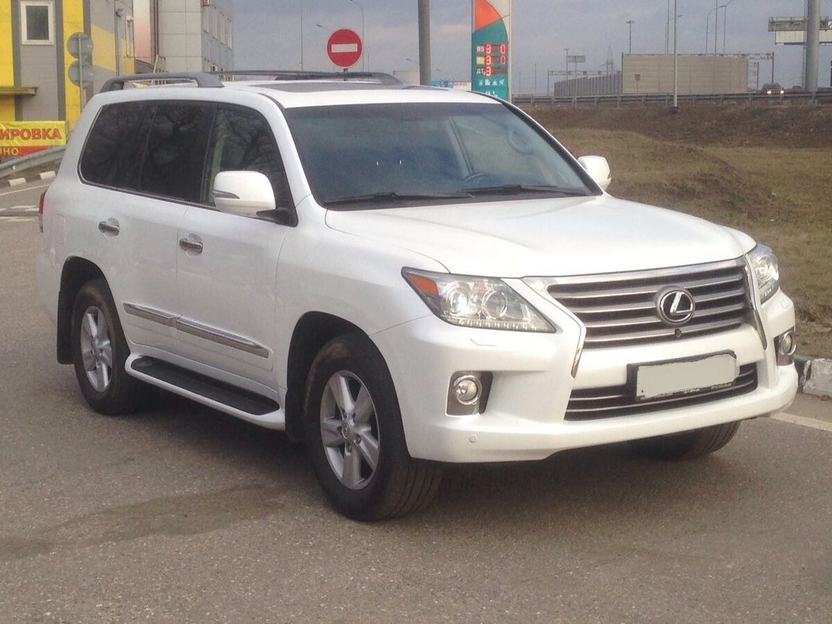 Lexus LX 570 2012