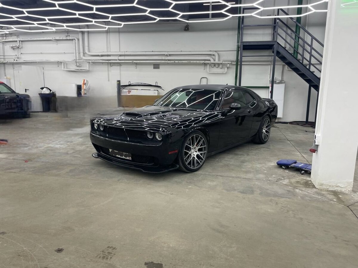 Купить б/у Dodge Challenger III Рестайлинг 2 3.6 AT (309 л.с.) бензин ...