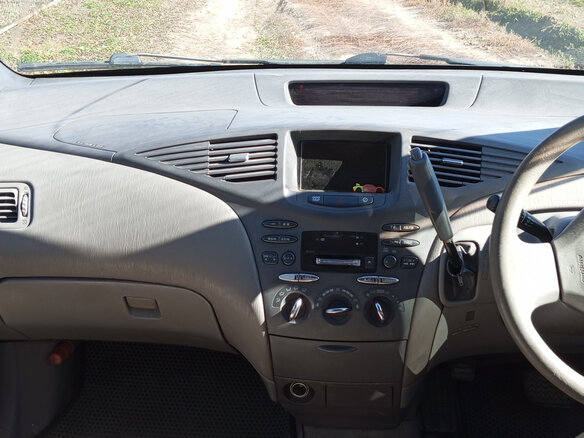 2002 Toyota Prius I Рестайлинг (XW10), белый, 450000 рублей - вид 8