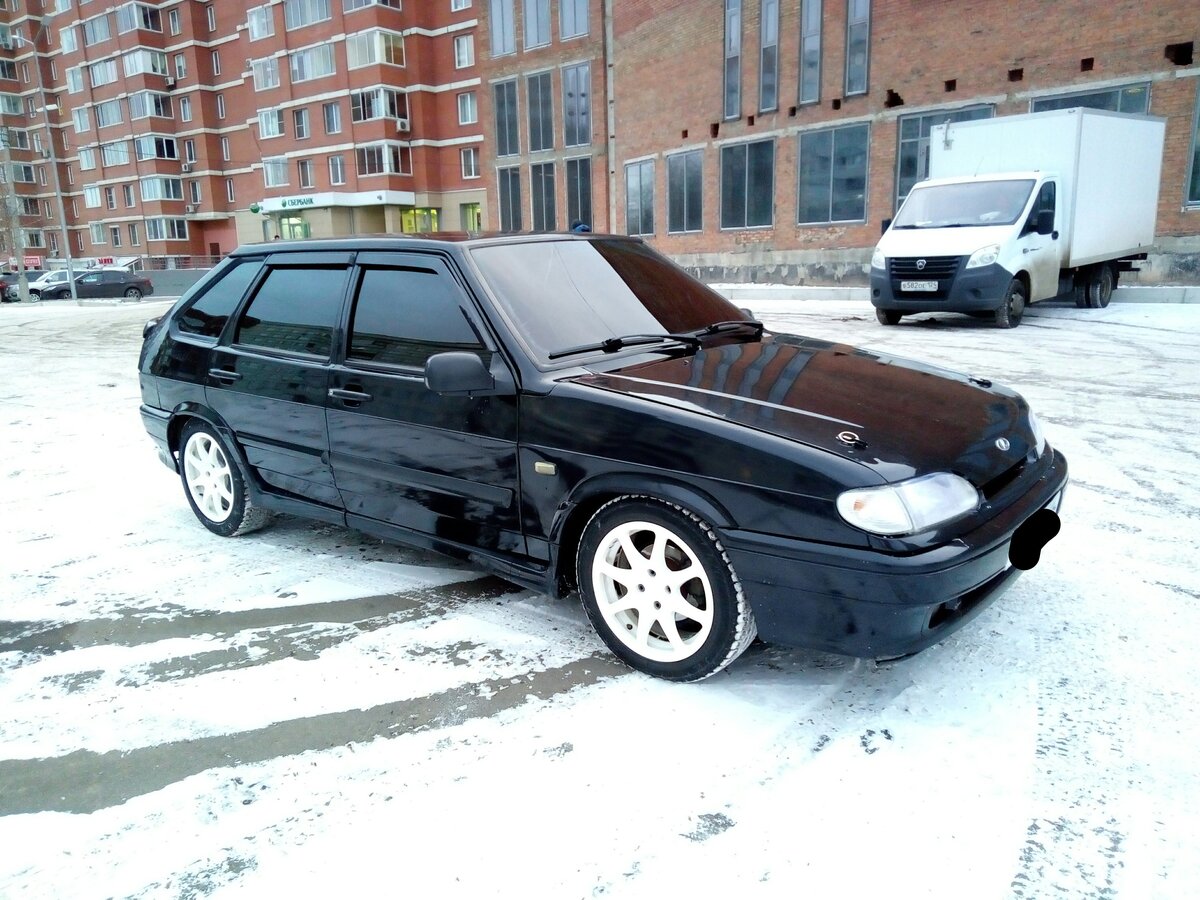 ВАЗ 2114 темная
