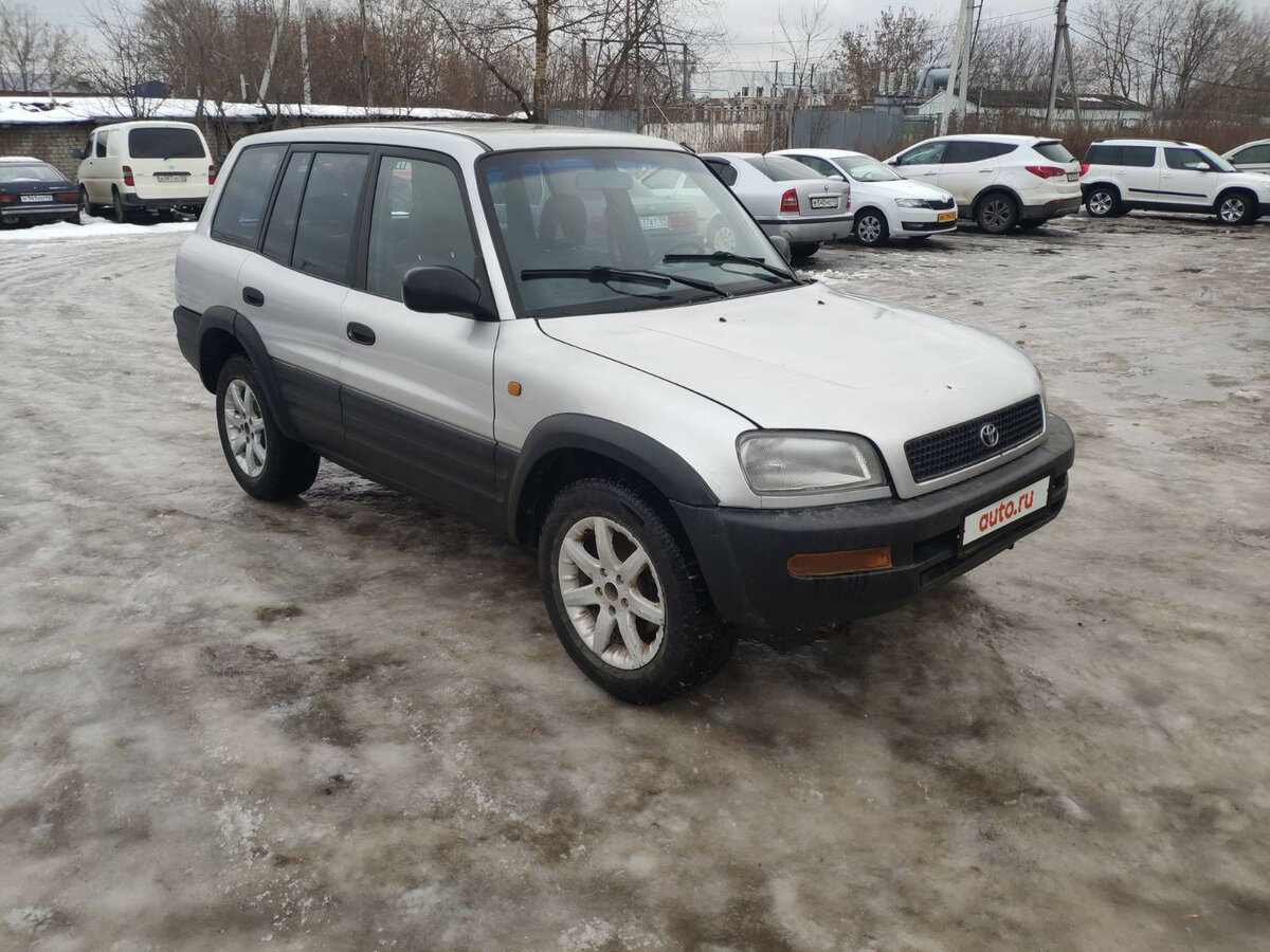 Toyota rav4 i xa10