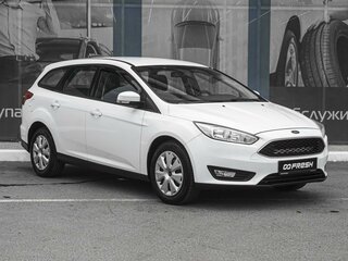 2015 Ford Focus III Рестайлинг, белый, 1049000 рублей, вид 1