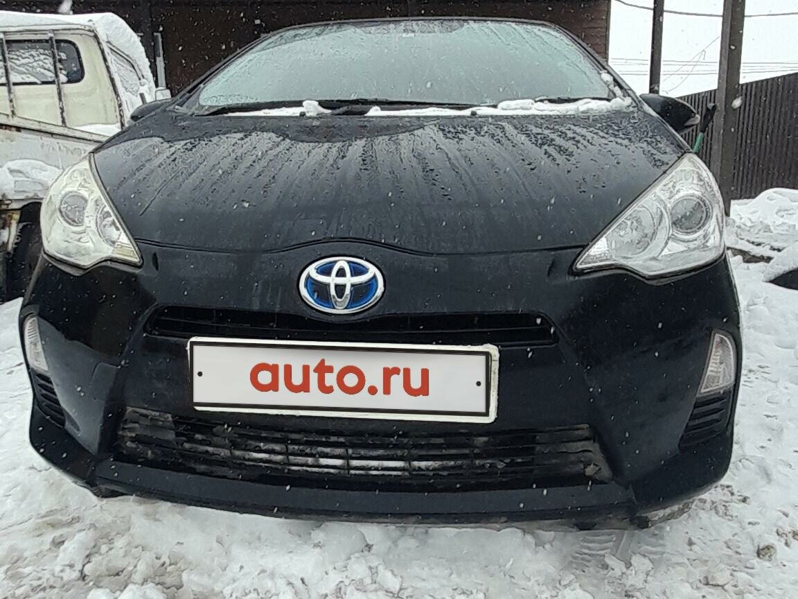 Тойота аква 2014 год