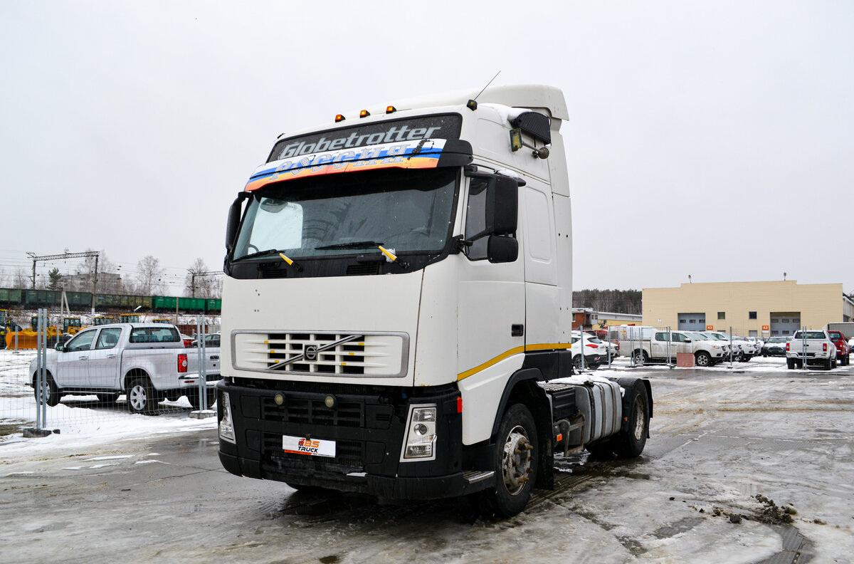 Купить б/у Volvo FH дизель механика в Екатеринбурге: белый 2003 года на ...