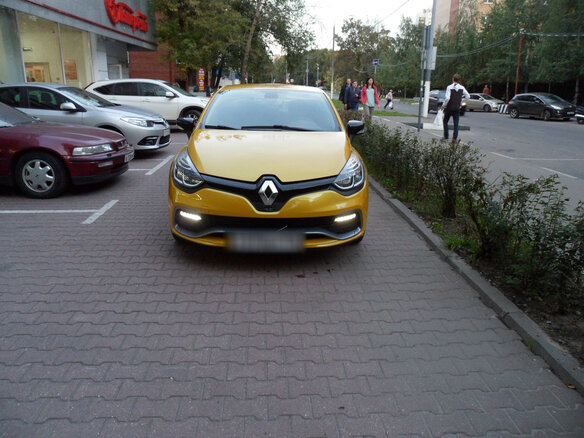2014 Renault Clio RS IV, жёлтый - вид 4