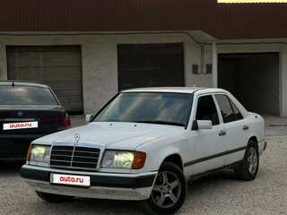 1988 Mercedes-Benz W124 200, белый, 200000 рублей, вид 1