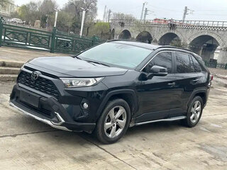 2021 Toyota RAV4 V (XA50), чёрный, 2300888 рублей, вид 1