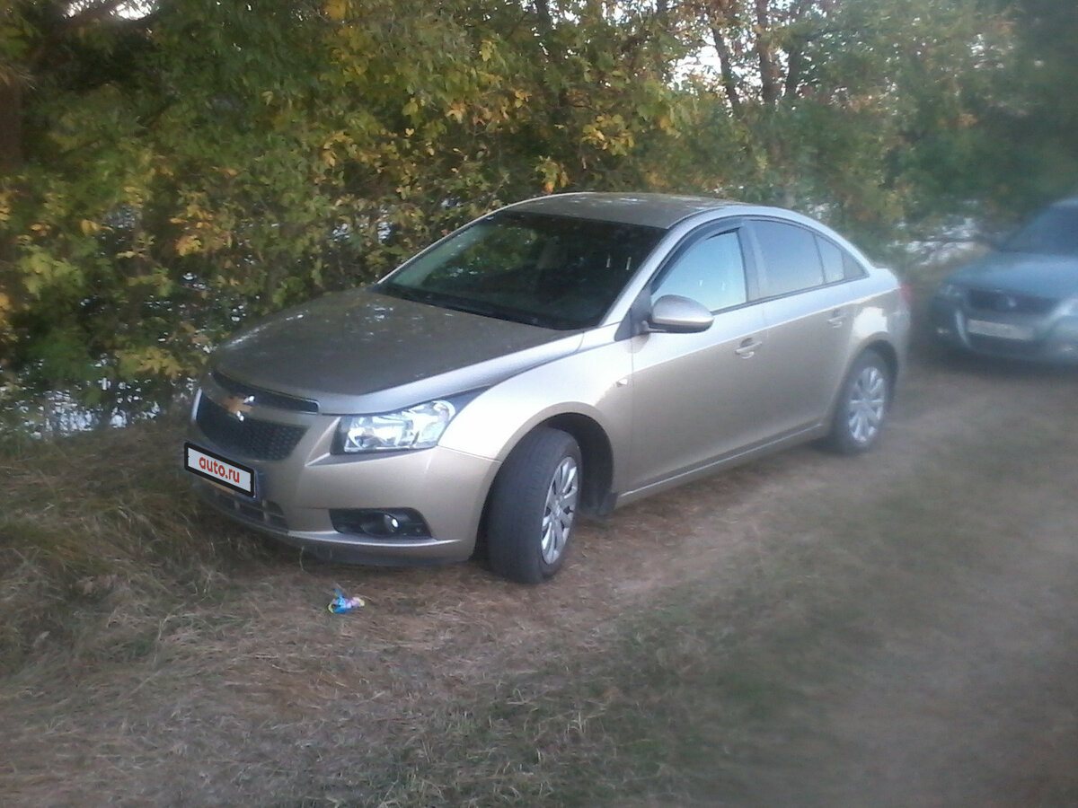 Купить б/у Chevrolet Cruze I 1.8 AT (141 л.с.) бензин