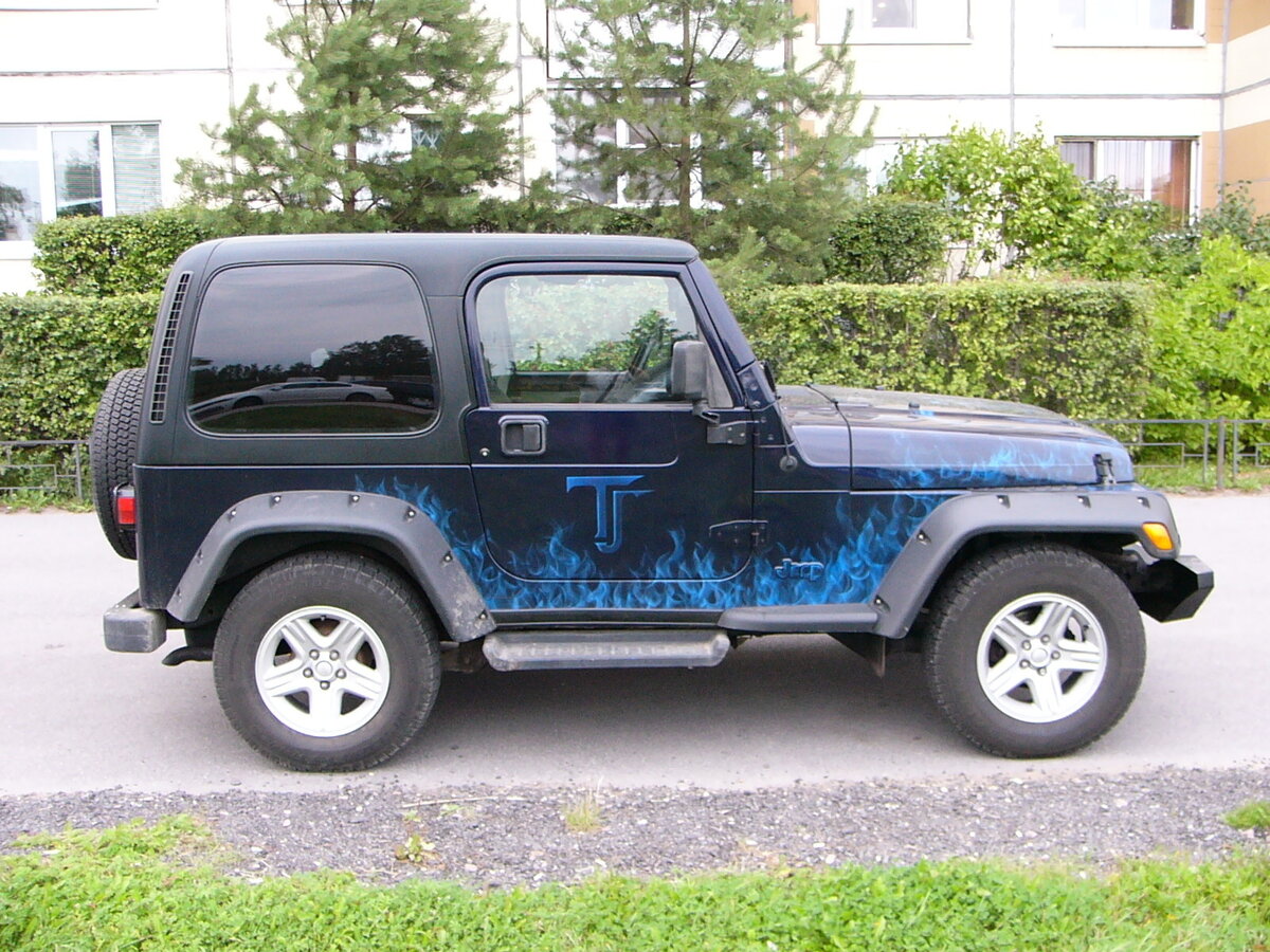 Купить б/у Jeep Wrangler II (TJ) 2.5 MT (121 л.с.) 4WD