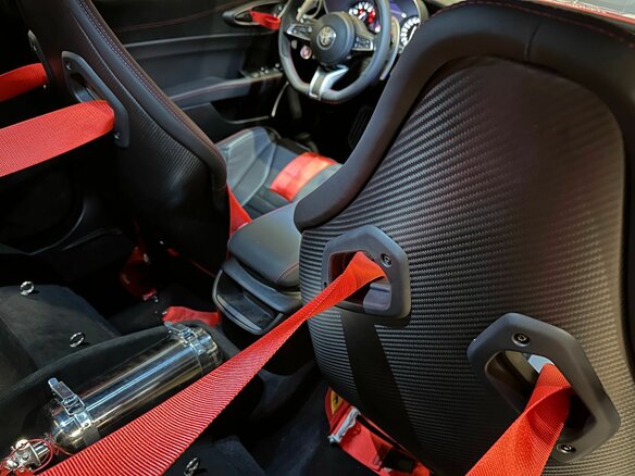 2022 Alfa Romeo Giulia, красный - вид 9