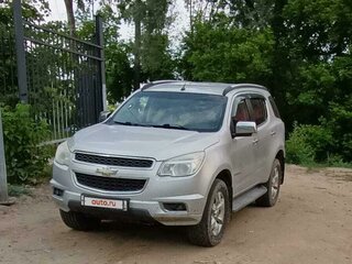 2013 Chevrolet TrailBlazer II, серебристый, 1600000 рублей, вид 1