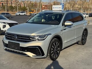 2021 Volkswagen Tiguan Allspace II Рестайлинг, серебристый, 2370060 рублей, вид 1