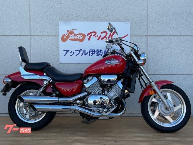 Honda Magna