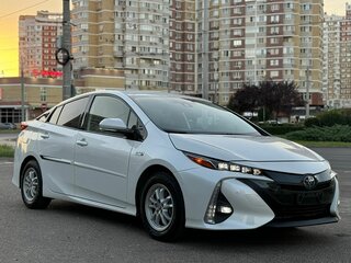 2019 Toyota Prius PHV ZVW52 IV (XW50), белый, 2850000 рублей, вид 1