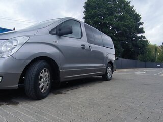 2012 Hyundai H-1 II, серебристый, 2050000 рублей, вид 1