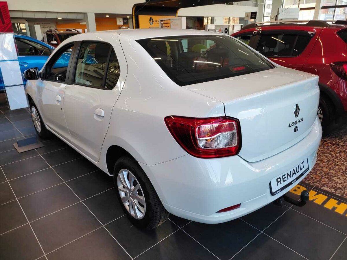 Renault Logan Life 1.6 (113 л.с.) 5MT 2025 - "Автомобильная Россия"