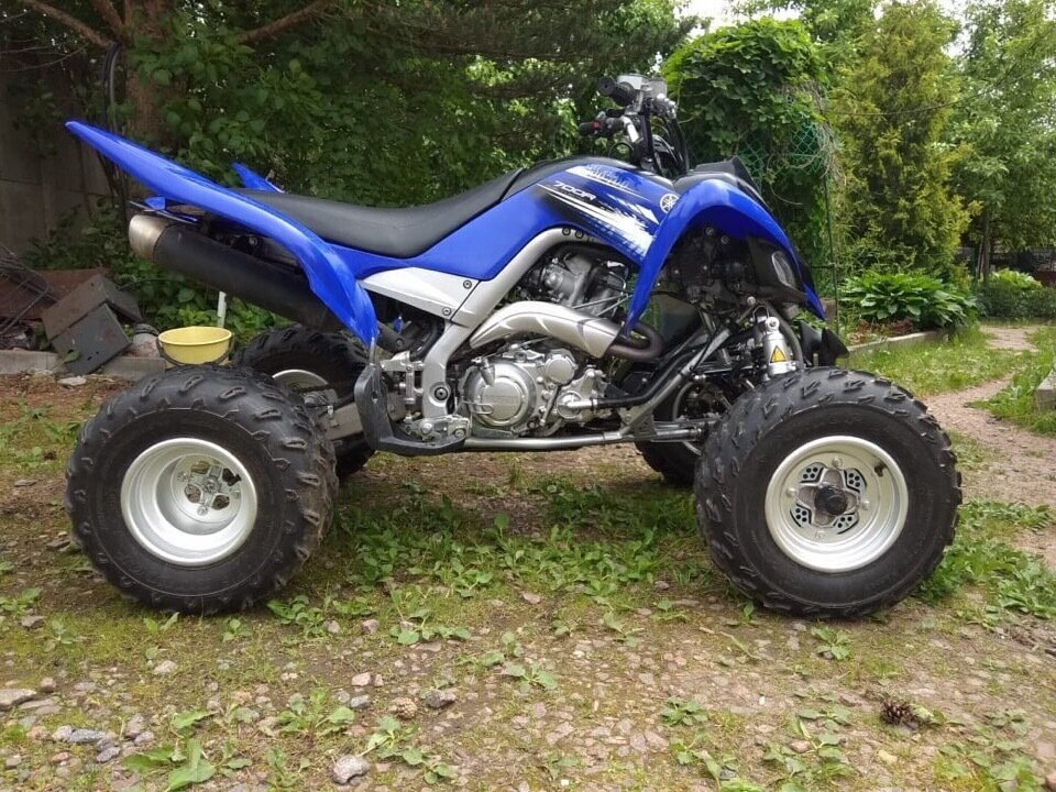 Yamaha yfm700r
