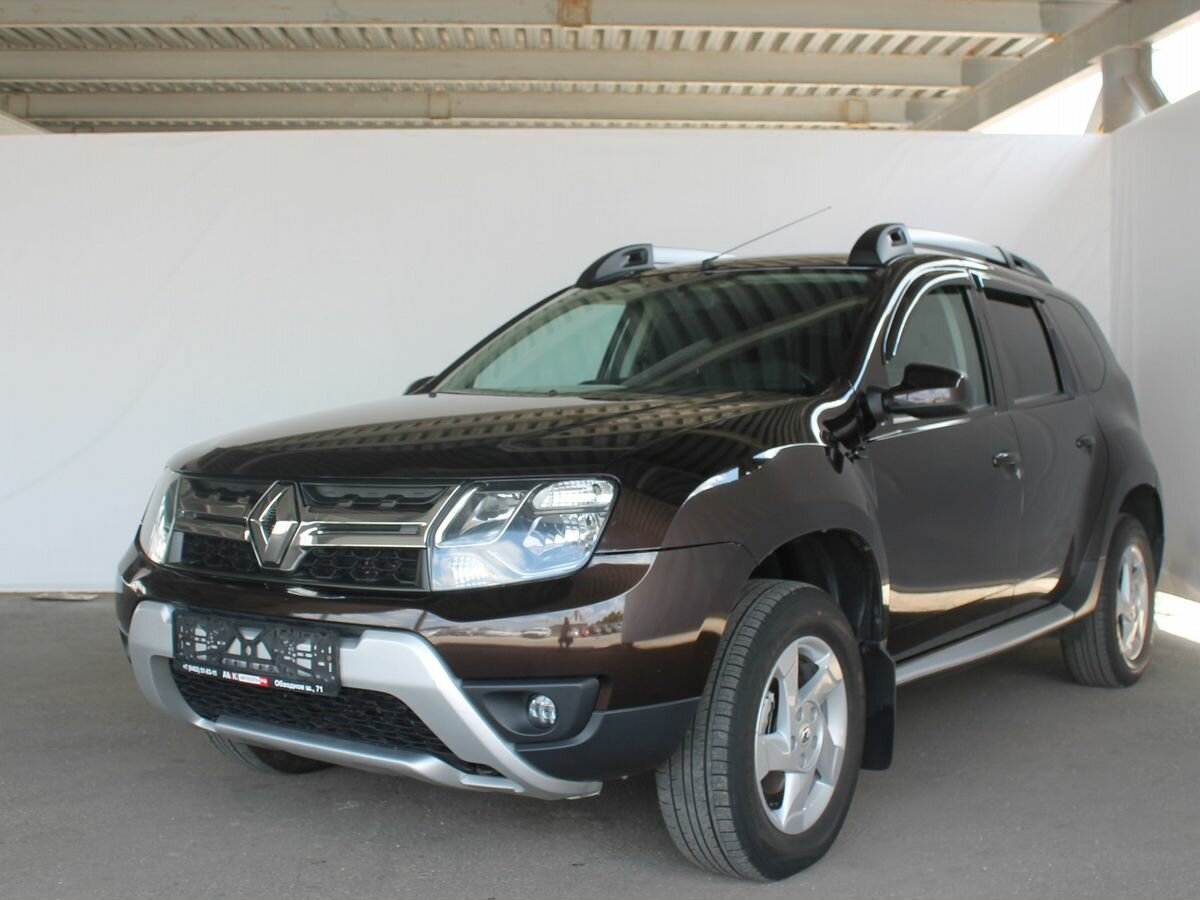 Купить б/у Renault Duster I Рестайлинг 2.0 AT (143 л.с.) 4WD бензин ...