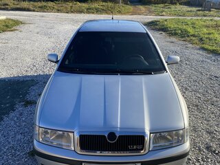 2008 Skoda Octavia I (A4) Рестайлинг, серебристый, 650000 рублей, вид 2
