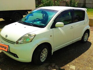 2004 Daihatsu Boon I, белый, 320000 рублей, вид 1