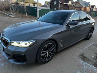 2020 BMW 5 серии 520i VII (G30/G31) Рестайлинг, серый, 5500000 рублей, вид 1