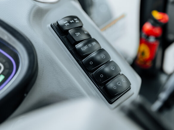 2025 Bull 4SX-F, чёрный, 6990000 рублей - вид 23