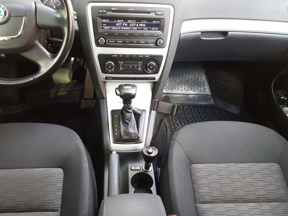 2011 Skoda Octavia II (A5) Рестайлинг, чёрный - вид 8