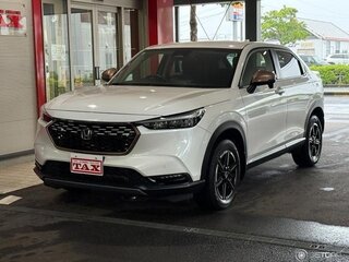 2021 Honda Vezel II, белый, 1550000 рублей, вид 1