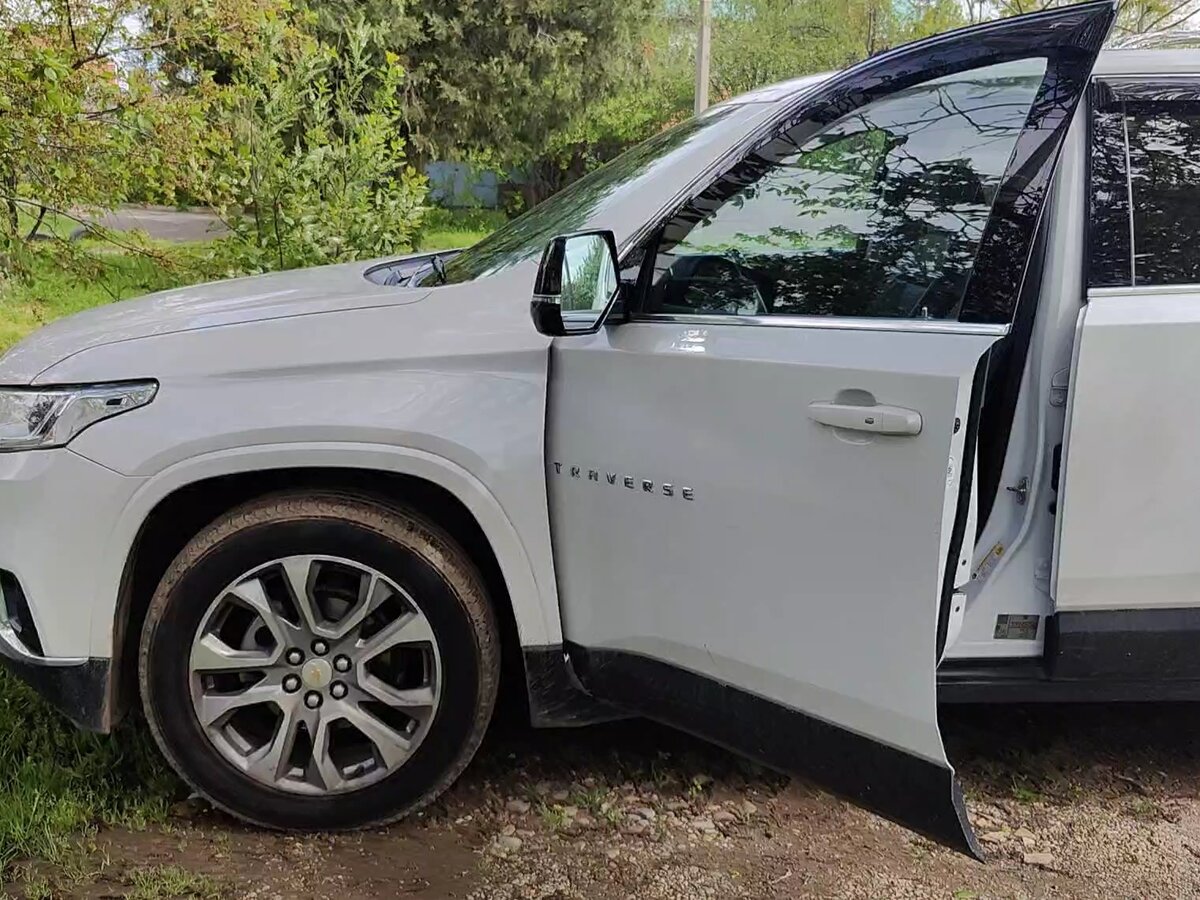 Купить б/у Chevrolet Traverse II 3.6 AT (318 л.с.) 4WD бензин автомат в ...