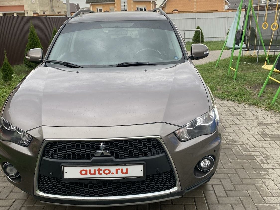 Купить б/у Mitsubishi Outlander II Рестайлинг 2.0 CVT (147 л.с.) бензин ...