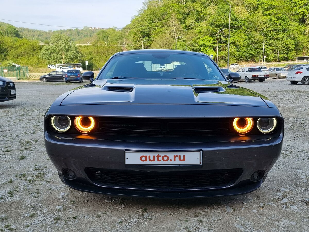 Купить б/у Dodge Challenger III Рестайлинг 2 3.6 AT (309 л.с.) бензин ...