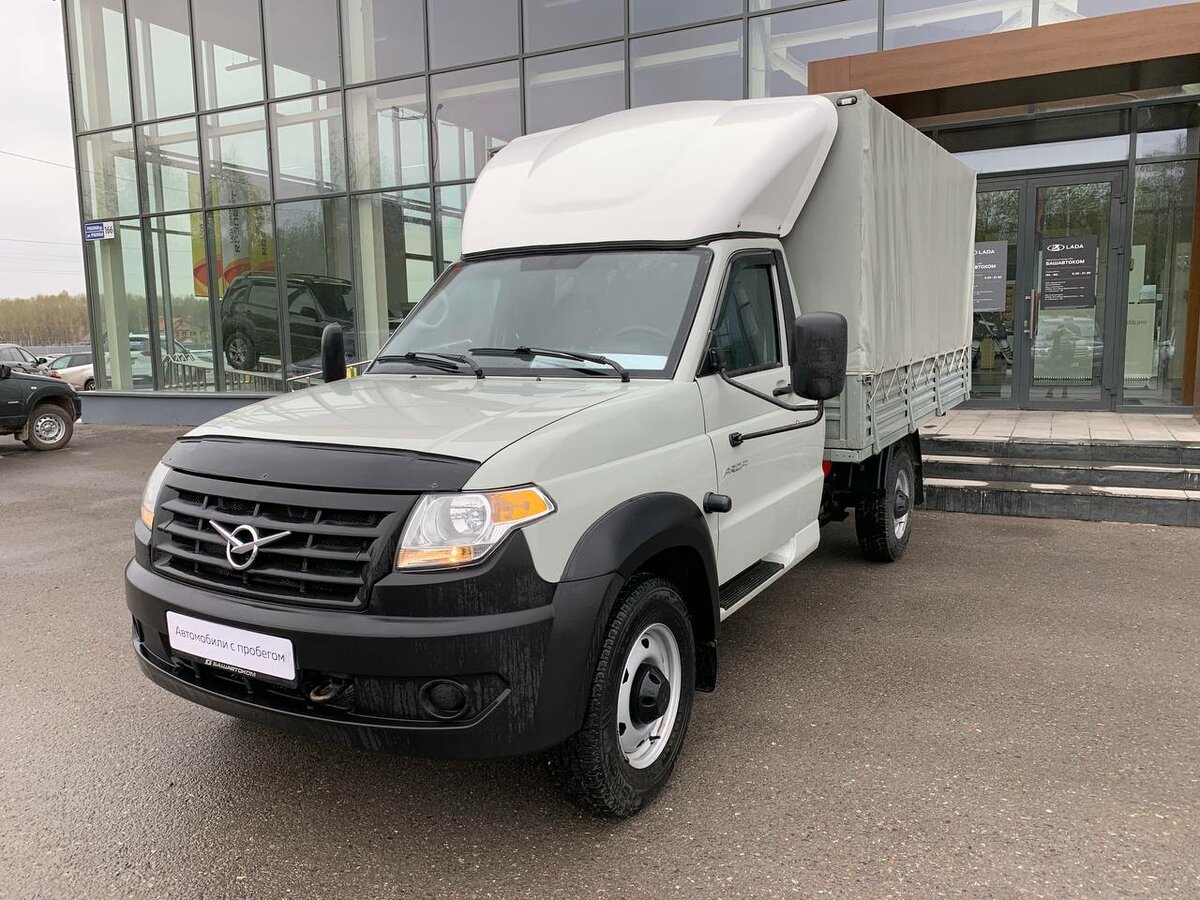 Купить б/у УАЗ Профи бензин механика в Уфе: серый бортовой грузовик ...