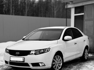 2011 Kia Cerato II, белый, 870000 рублей, вид 1