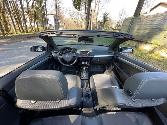 Купить б/у Opel Astra H Рестайлинг 1.8 AT (140 л.с.) бензин автомат в ...