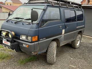 1989 Mitsubishi Delica III, серый, 460000 рублей, вид 1