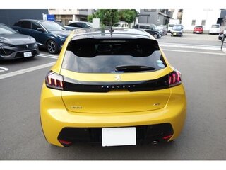 2021 Peugeot 208 II, жёлтый, 1100000 рублей, вид 4