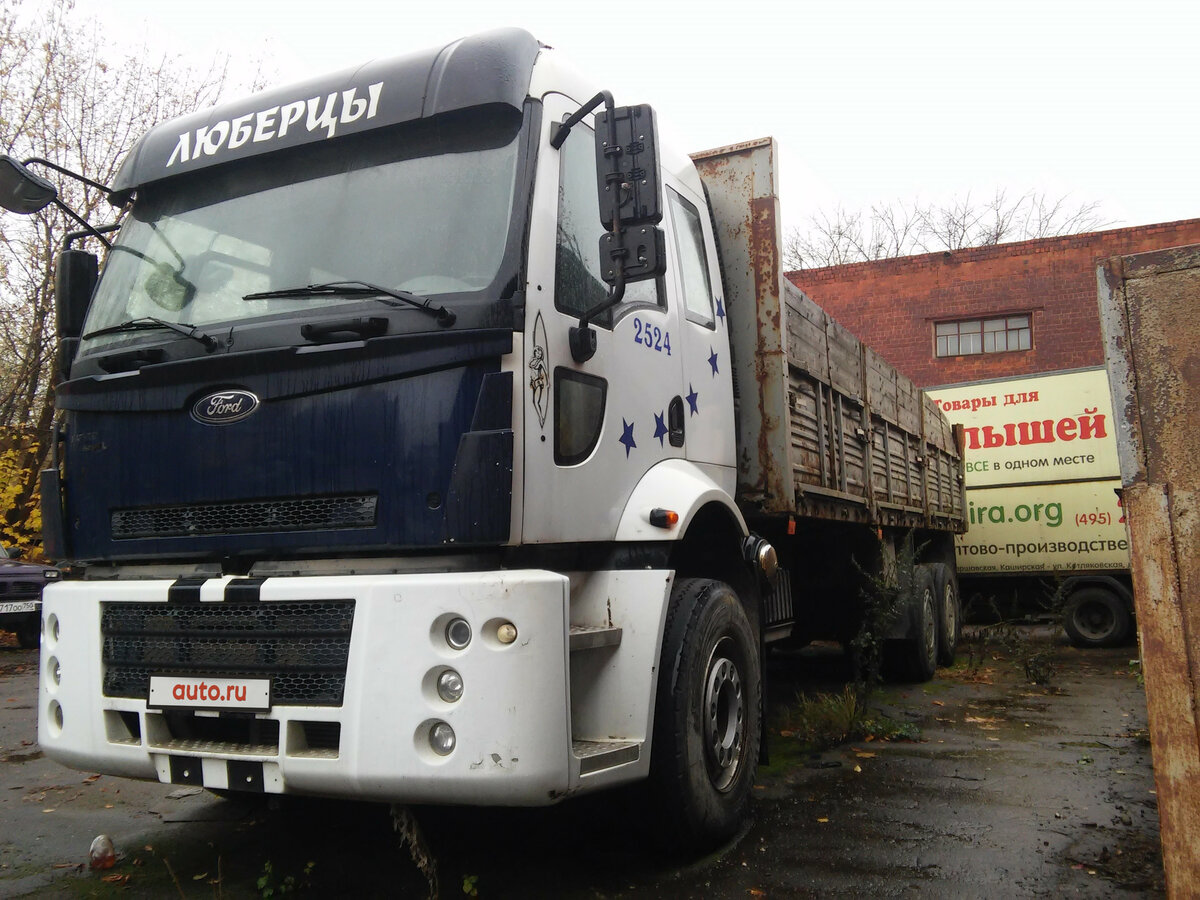 Ford Cargo 2013