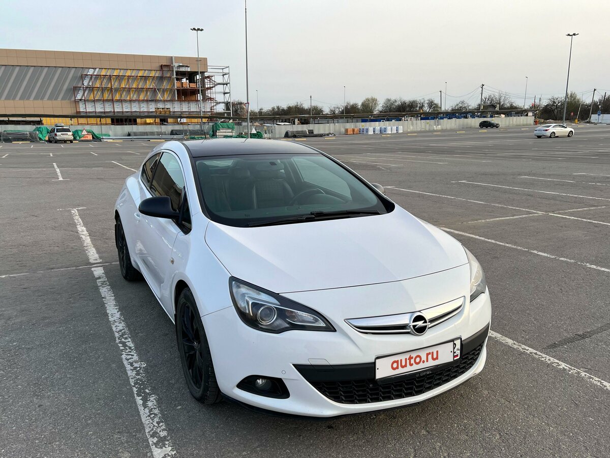 Купить б/у Opel Astra J Рестайлинг GTC 1.4 AT (140 л.с.) бензин автомат ...