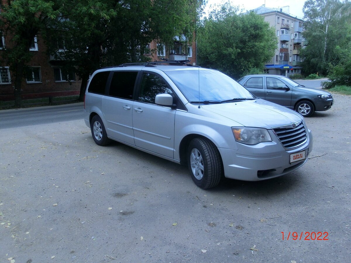 Крайслер таун кантри 2007