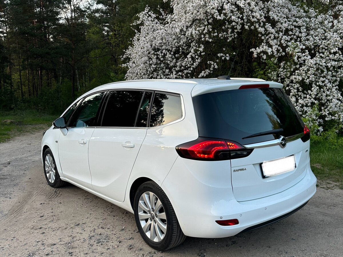 Купить б/у Opel Zafira C Рестайлинг 2.0d AT (170 л.с.) дизель автомат в ...