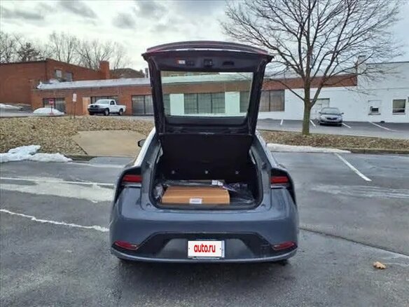 2025 Toyota Prius V (XW60), серый, 4511000 рублей - вид 8