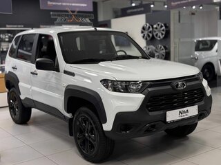 2024 Lada (ВАЗ) Niva I Рестайлинг (Travel), белый, 1579000 рублей, вид 1